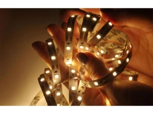 Taśma LED PREMIUM 2835 300 IP20 CIEPŁA MOCNA 9W 1m